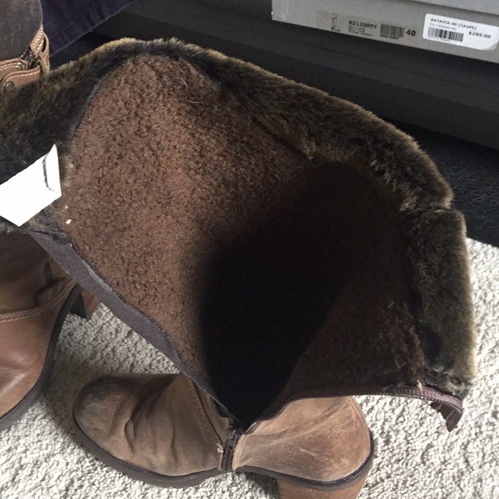 Boots - Picture 5 of 6